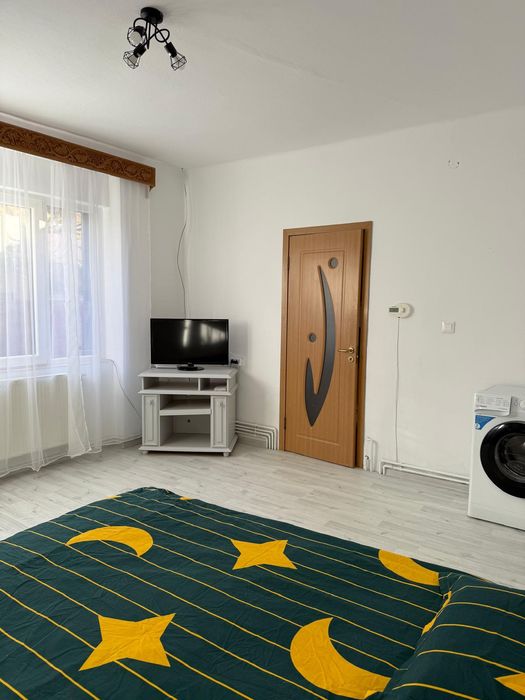 Casa cu curte de închiriat in Buziaș- zona centrala