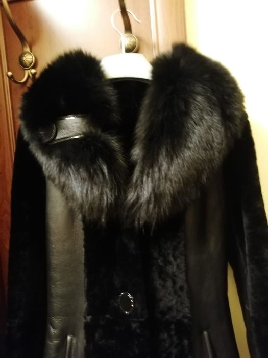 Дублёнка женская,натуральная,в отличном состоянии,р.44-46,Турция.