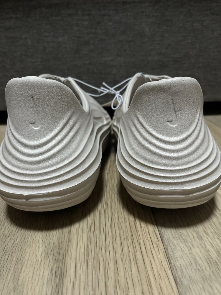 Nike ReactX Rejuven8