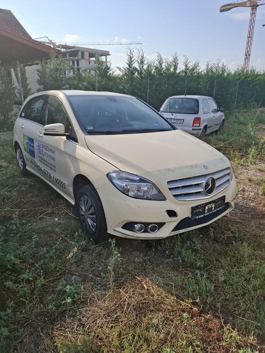 Dezmembrez mercedes B class W246 1.8 CDI Automat