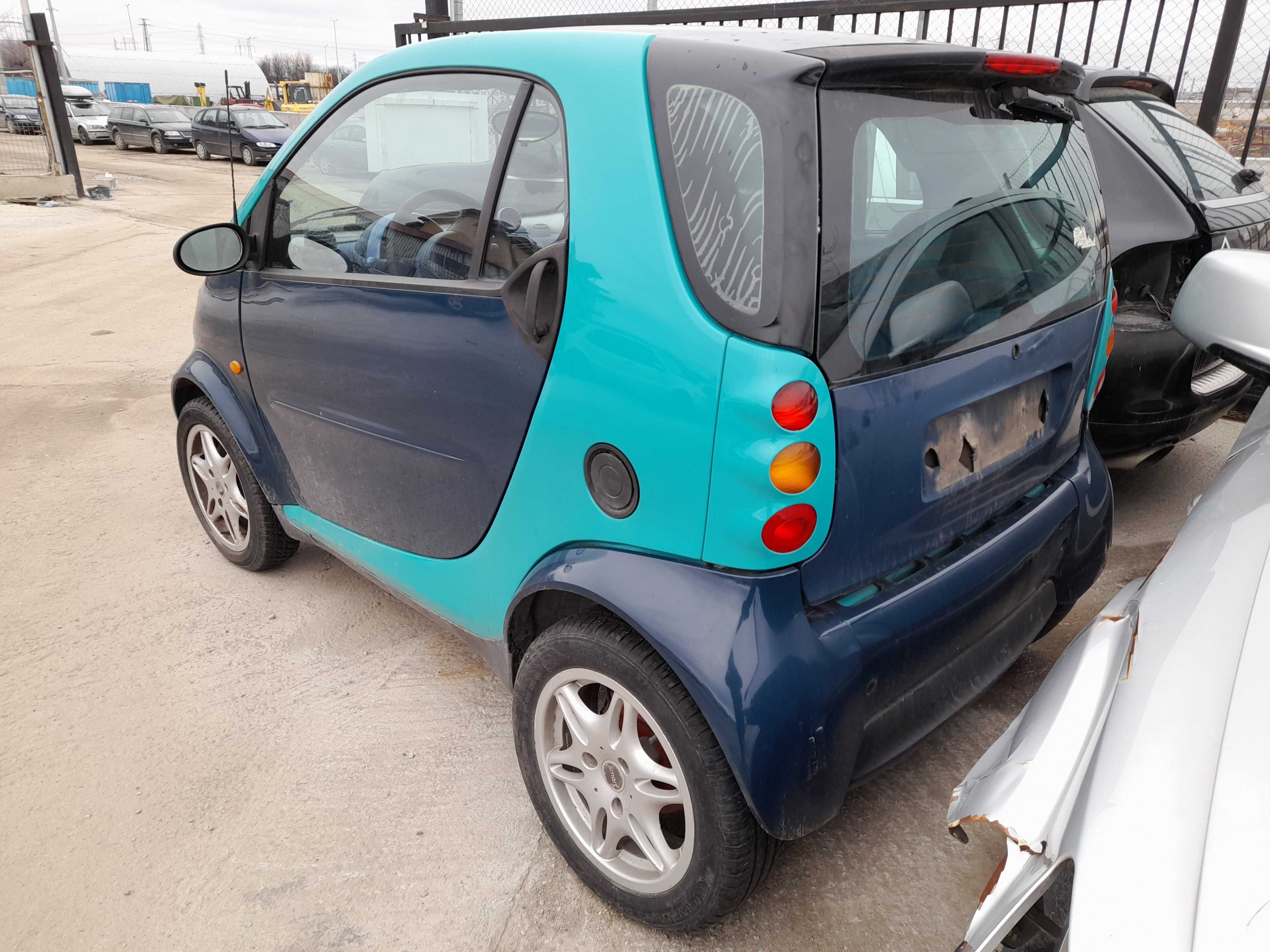 На части! Smart ForTwo 0.6i