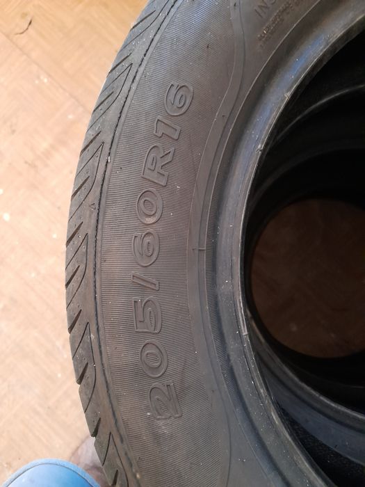 Anvelope 205/60R16