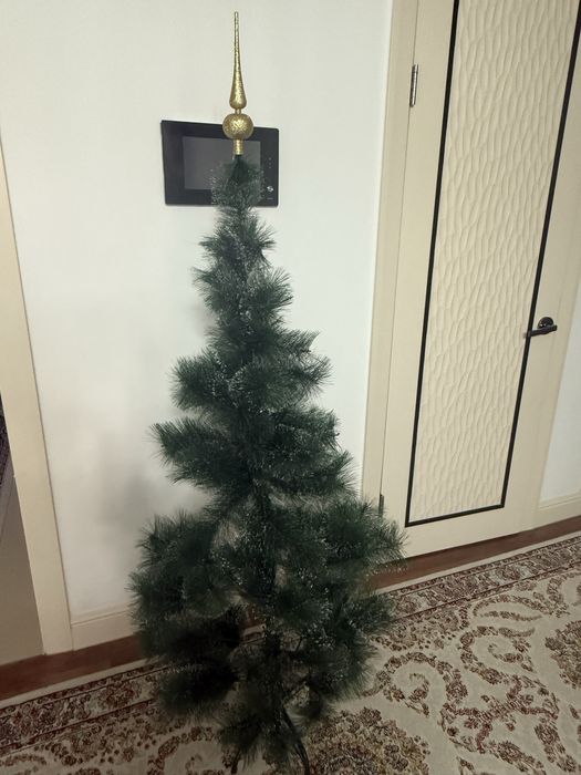 Елка искусственная