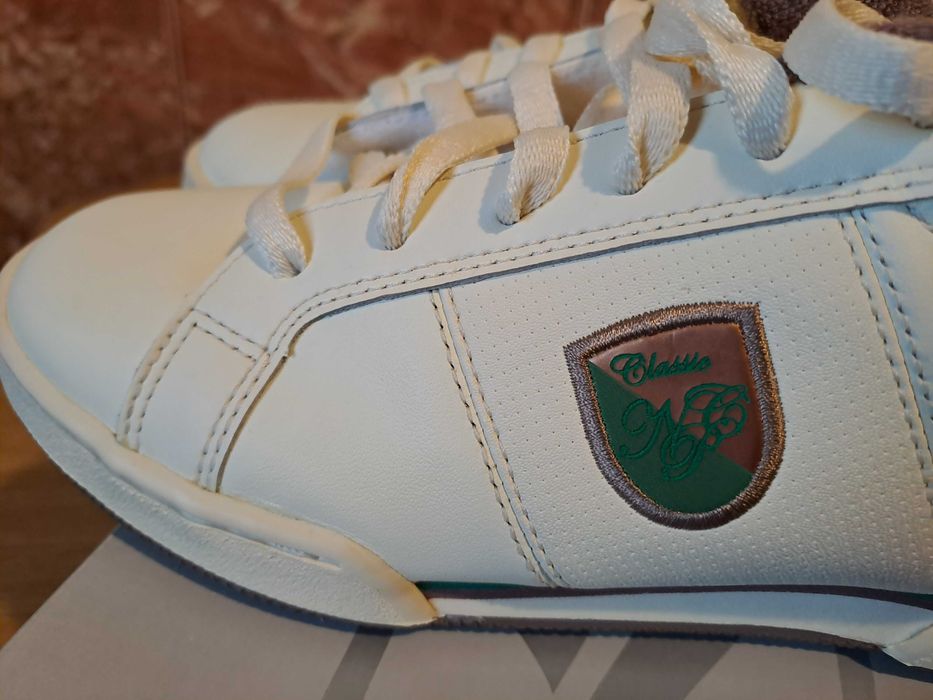 Pantofi sport Reebok piele naturala crem mar. 38.