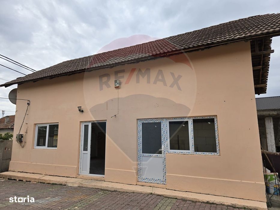 Casă / Vilă cu 4 camere de vânzare