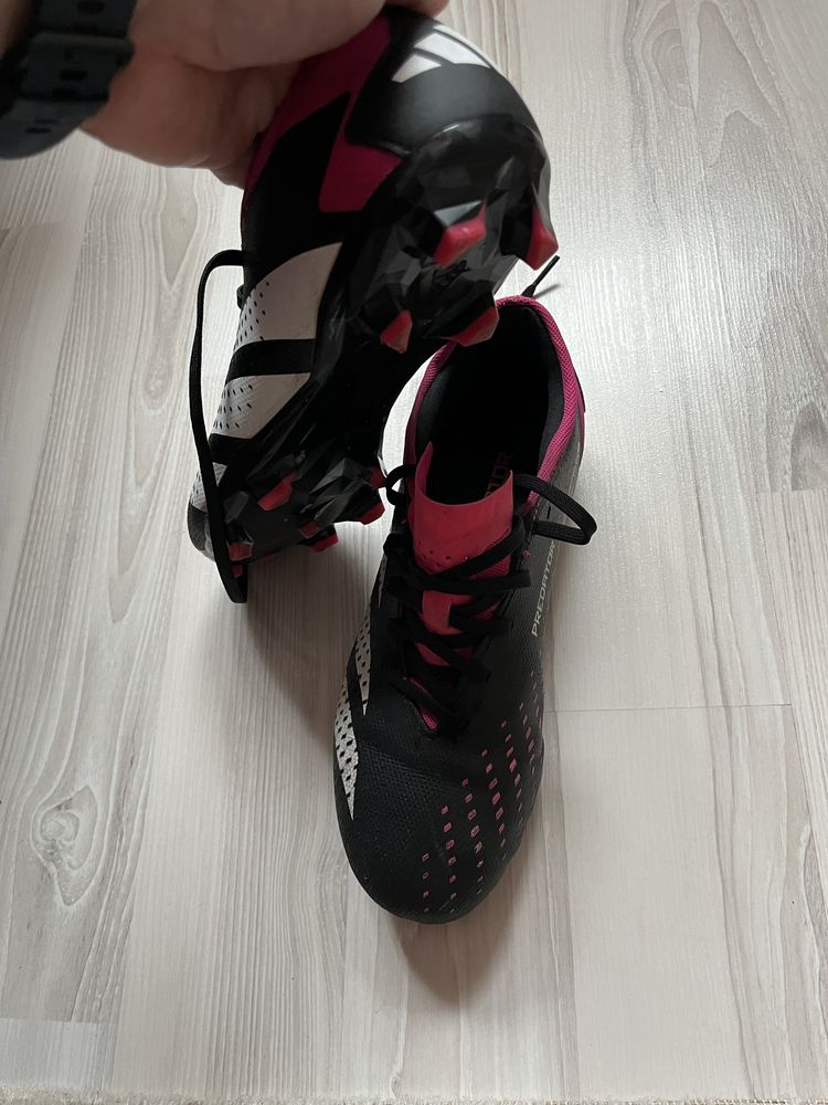 Ghete Adidas Predator