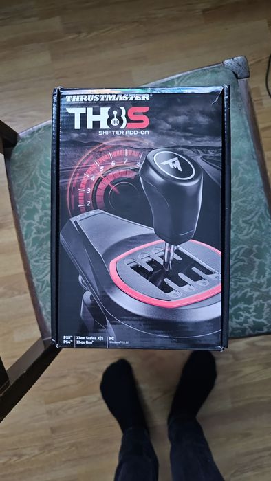Schimbator ThrustMaster TH8s nou