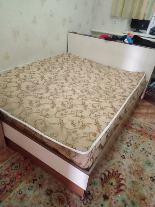 Продаю кровать 2х спальную