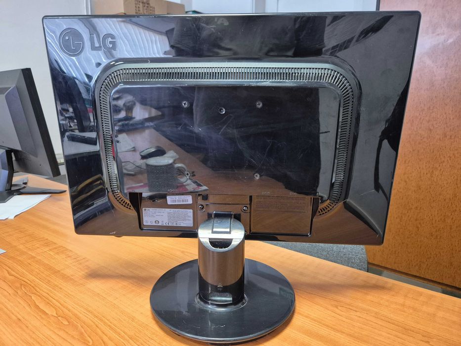 монитор LG flatron L227WTP-PF