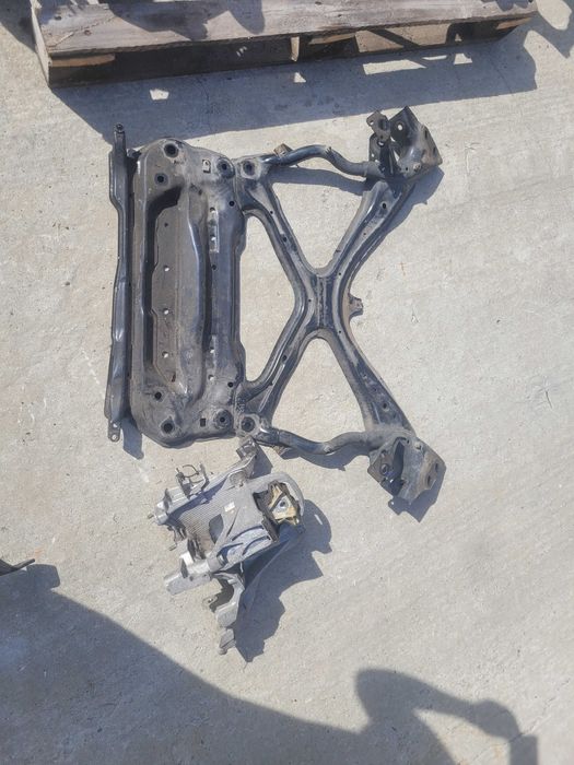 Cadru jug Audi A4 B9 A5 8W1399347F