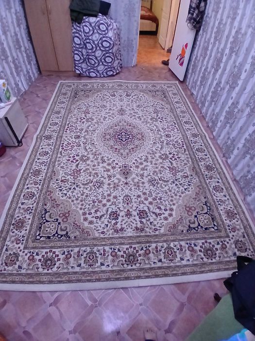 Продам ковёр короткошерстный