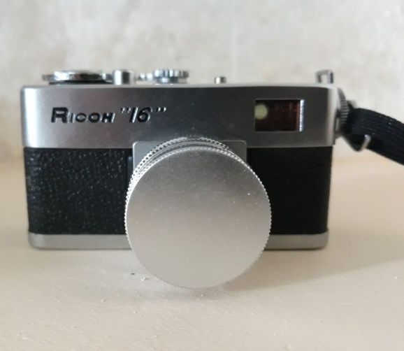 Aparat foto miniatural Ricoh 16 / Ricoh 16 spy camera