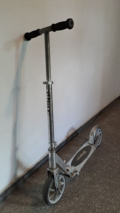 Trotinetă JDBUG pentru toate vârstele (se pliază și are cric)