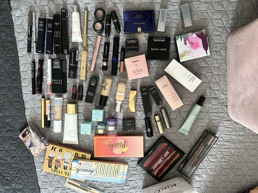 Коректор Dior , NARS , mac контур , chanel cc creme  , shiseido , dior