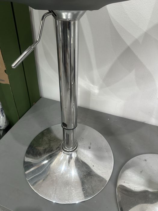 Бар столове, втора употреба