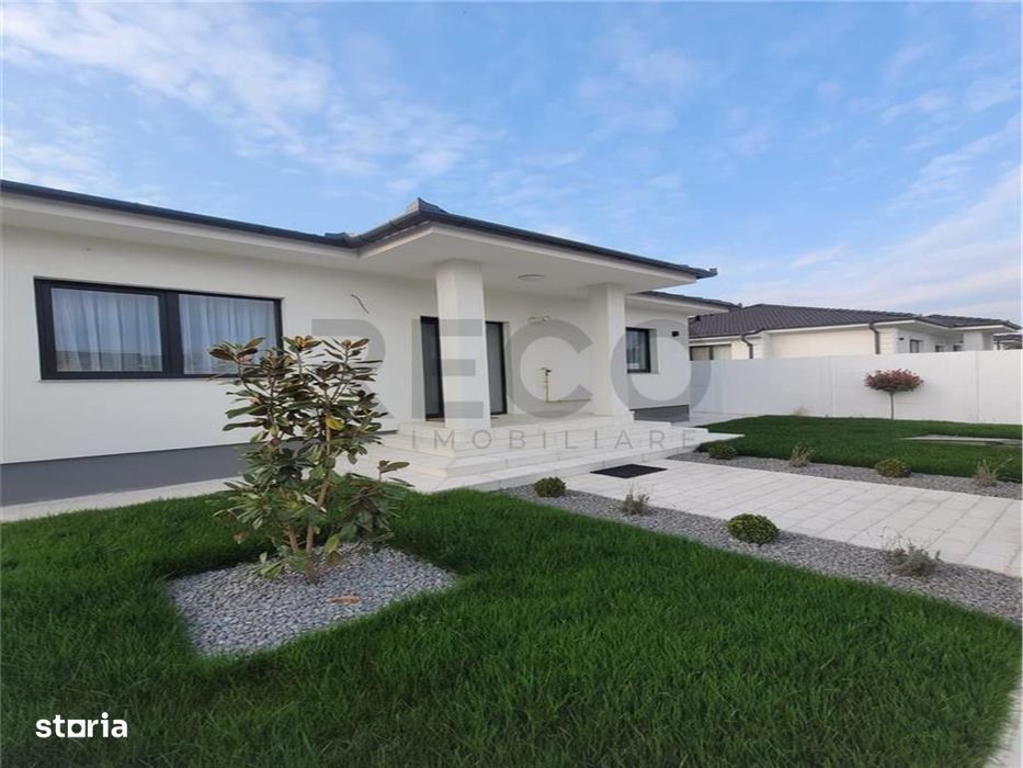 RECO Casa cu piscina