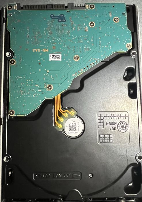 HDD-uri Enterprise SAS Toshiba 8 TB 3,5”,100% viata,mai multe bucati