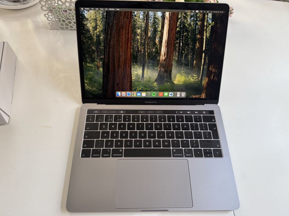 Macbook pro 13inch 2019 | 16GB 512SSD Нова Батерия