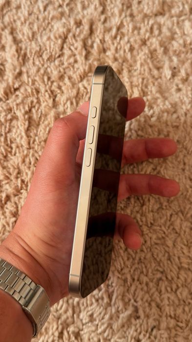 iPhone 16 Pro 128GB Natural Titanium - eSIM