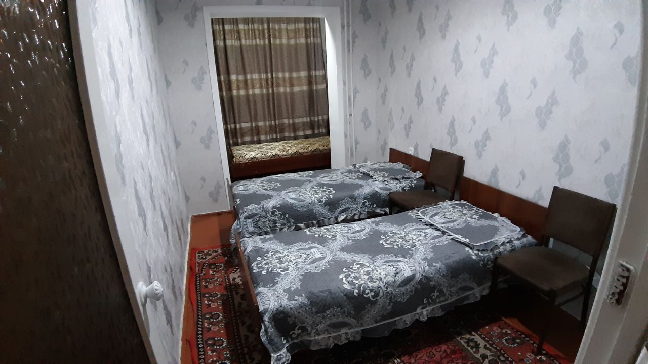 Сдаю 2 комнатную квартиру 74 м2