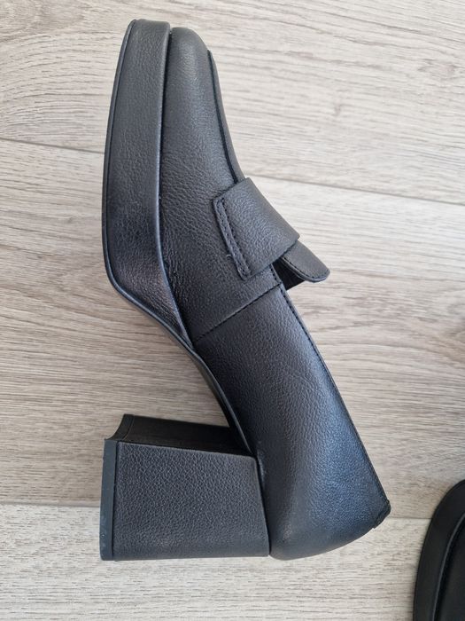 Vând pantofi piele, 37