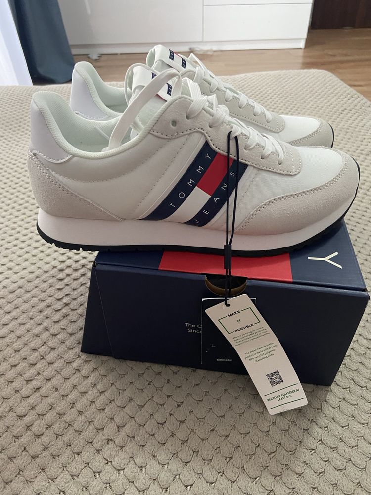 Adidasi tommy nr 40