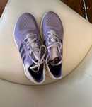 Adidasi marca Adidas