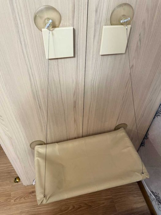 Гамак для кота на окно