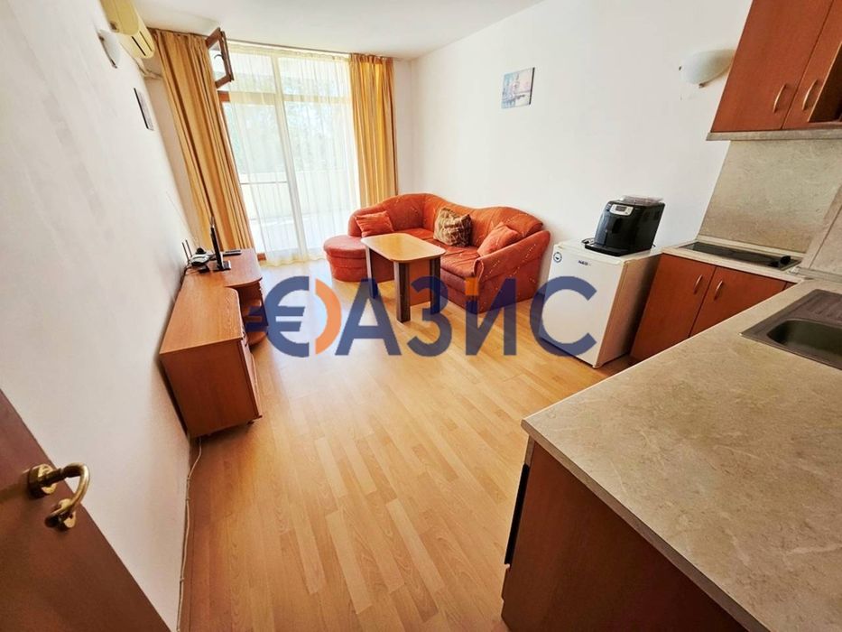 Апартамент в комплекс" Блу Саммър"- Слънчев Бряг, 70 кв.м - 74900 евро