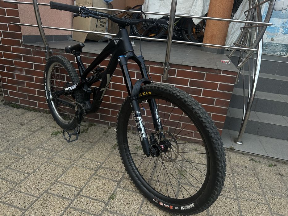 YT Jeffsy Full Custom Mullet