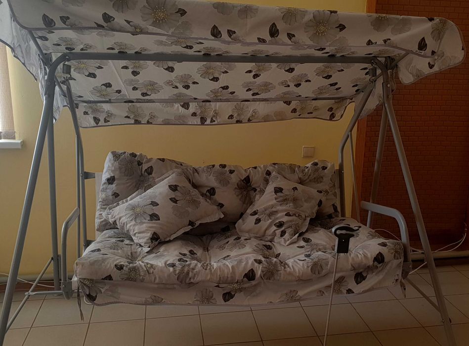 Продам садовые качели