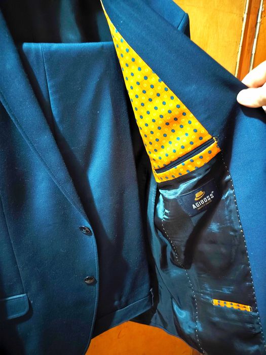 Продам костюм AgiBoss Модель Президент темно синий.