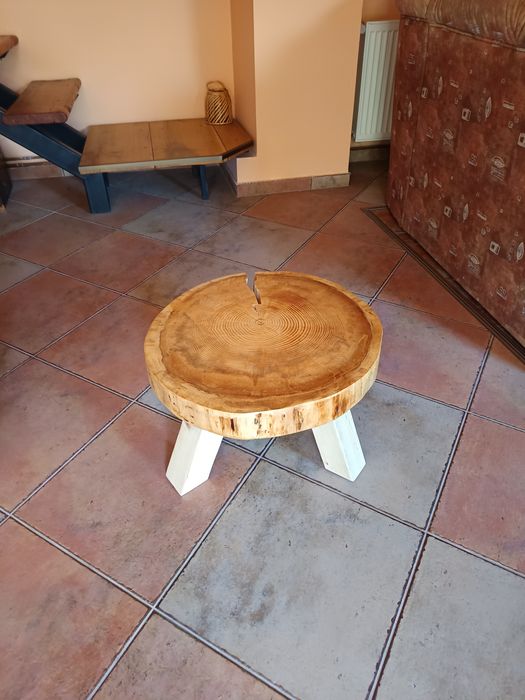 Masa cafea trunchi larice