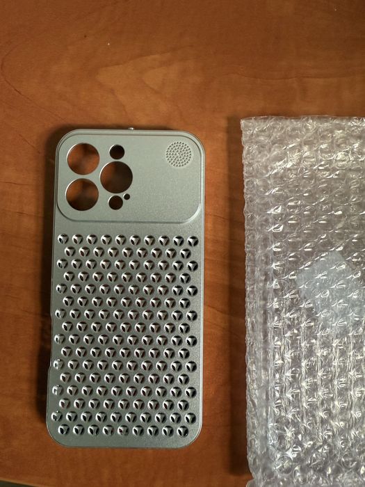 Carcasa aluminiu iphone 16 promax