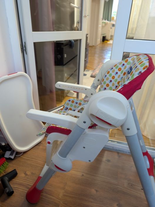 Scaun de masa Chicco Polly