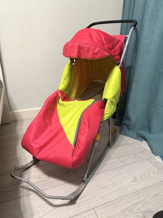 Продаю Санки зимние на колесах