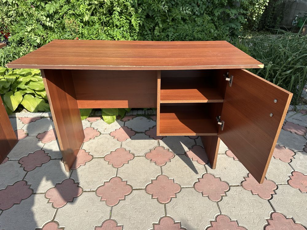 Письменный, компьютерный стол