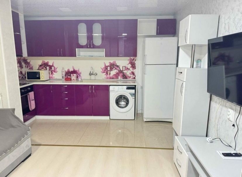 Дава се под наем Двустаен апартамент в Русе, Център - 55 кв.м за 382.5 € - Снимка #2