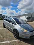 Ford S-max 2007.