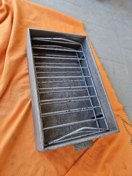 Gratar fonta peste 3d vechi