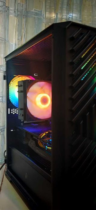 Продавам PC Ryzen 7 5700X/32Gb/512GB SSD + 1TB HDD/RTX 2060 Super/Гарц