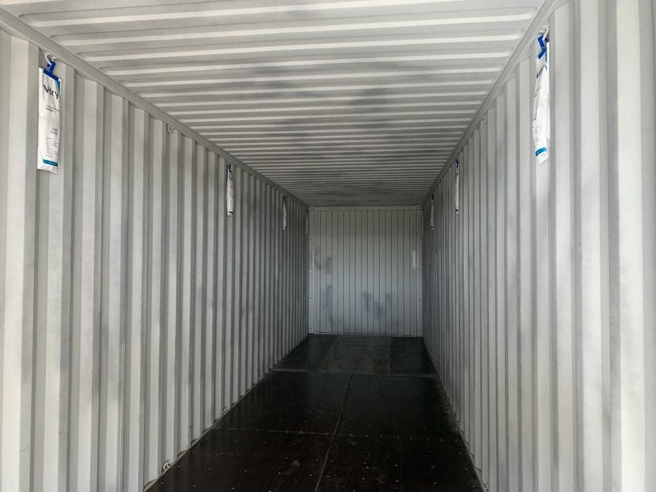 Absorbent (desiccant) which  protect  cargo  from moisture and mold.
