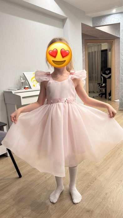 Праздничное платье для девочки, рост 116–122 см