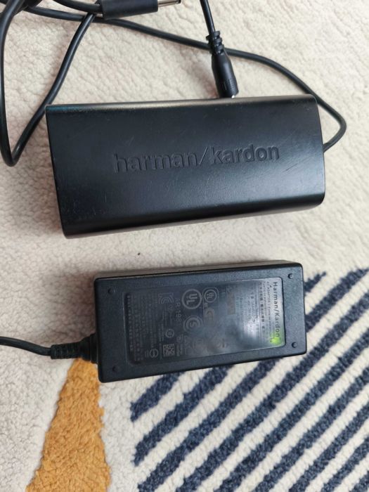 2 alimentatoare originale Harman Kardon 19V
