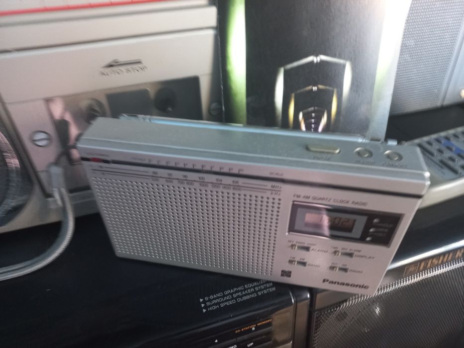 Radio Panasonic si Sony