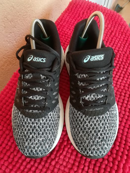 Adidași Asics nr 38 dama