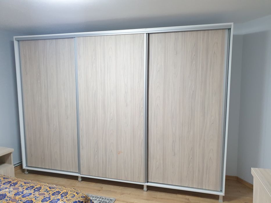 Dau in chirie la casa