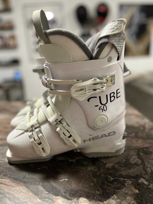 Clapari ski HEAD marimea 38-39 foarte comozi si caldurosi