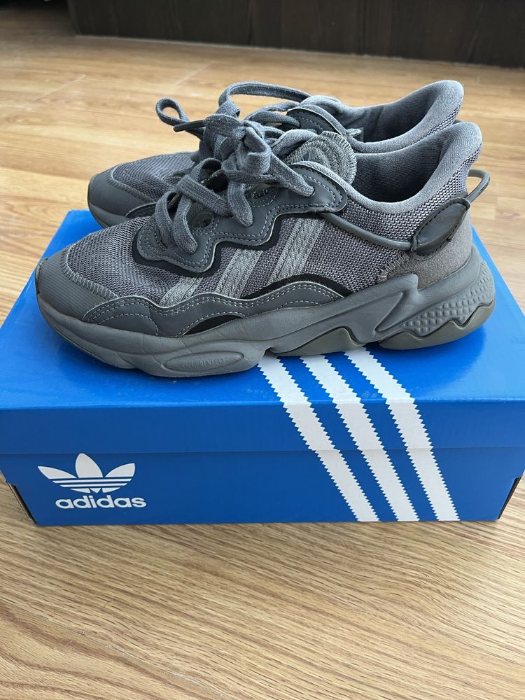 Оригинални маратонки Adidas Ozweego