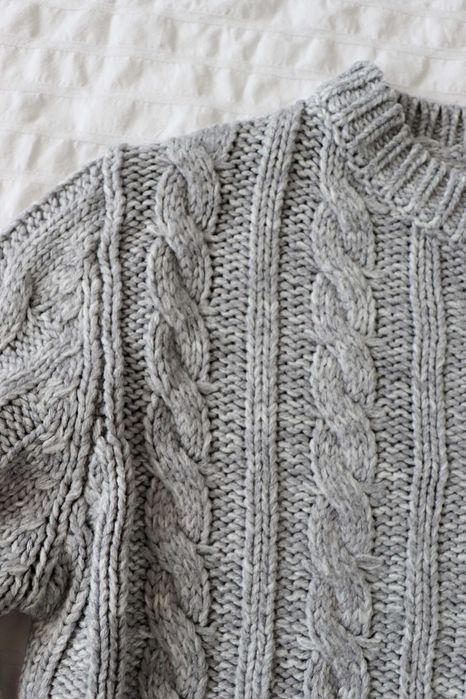 Vand doua pulovere gri si galben Tex XS